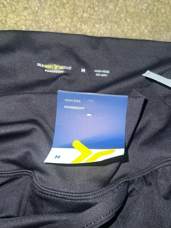 Old Navy Black Athletic Skort with Built-In Shorts - Picture 3 of 3